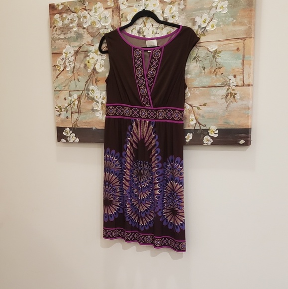 Dress - Picture 7 of 7